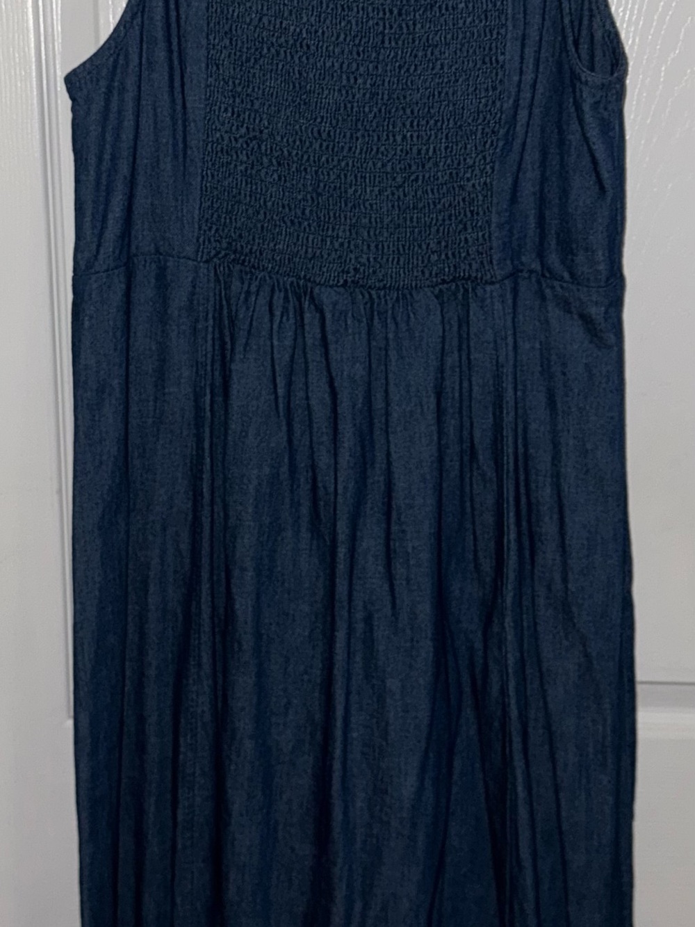 Old Navy Sleeveless Maxi Dress in Dark Blue Denim - Picture 4 of 4